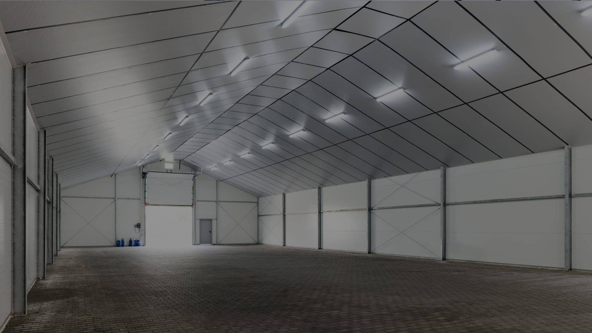 Hala z sufitem podwieszanym