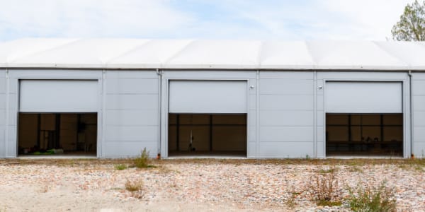 Konstrukcja hali a układ magazynu